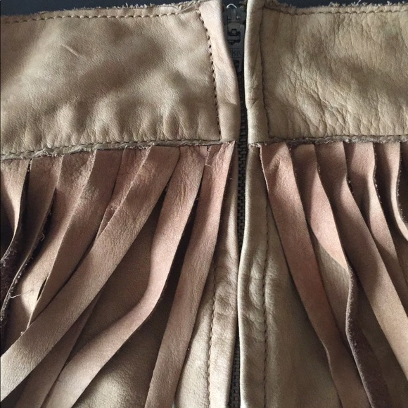 DKNY vintage fringe mini skirt - Picture 3 of 8